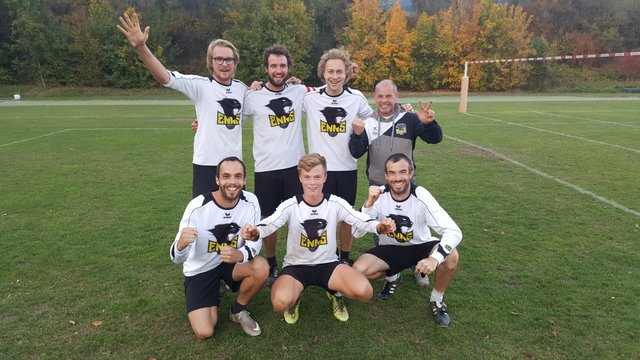 Hinten: Sebastian Meisinger, Johannes Grafenberger, Severin Ableidinger, Betreuer Kalus Bodingbauer
Vorne: Manfred Baumgartner, Michael Hölzl, Erich Baumgartner