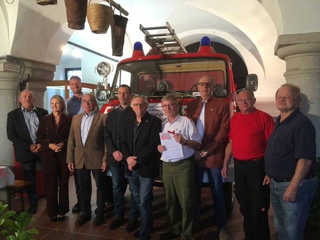 Siegfried Brandstetter, Eva Zulehner, Sebastian Lang (Fa. Rosenbauer), Johann Huber, Markus Wieshofer (Fa. Rosenbauer), Johann Rittenschober, Hubert Schaumberger, Johann Mittermaier (Fa. Mittermaier), Erwin Chalupar, Erich Minichberger