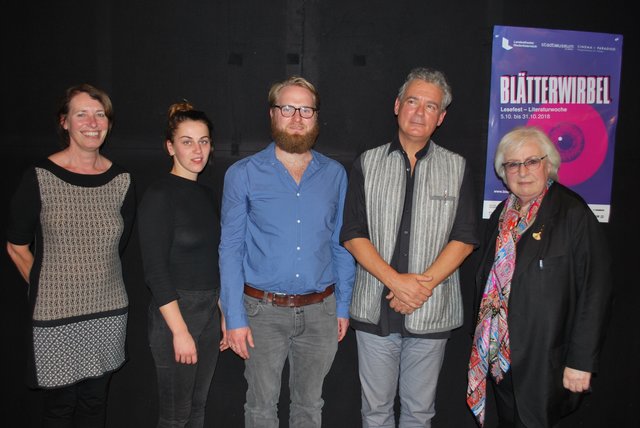Beim Blätterwirbel am Start: Marie Rötzer, Josephine Blóeb, Tilman Rose, Ilija Trojanow und Sigrid Löffler
