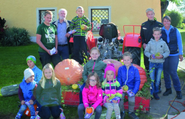 Das Kürbisfest wurde von der Feldkirchner Bevölkerung gut besucht und ist ein Treff für Jung und Alt. | Foto: Gemeinde Feldkirchen