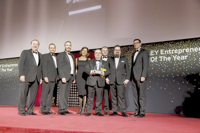 Werner Trenker von Med Trust durfte den EY Entrepreneur Of The Year Award in Wien entgegennehmen. | Foto: Point of View