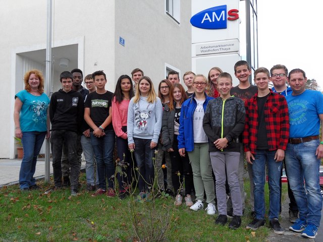 Die Schülerinnen und Schüler besuchten das BIZ