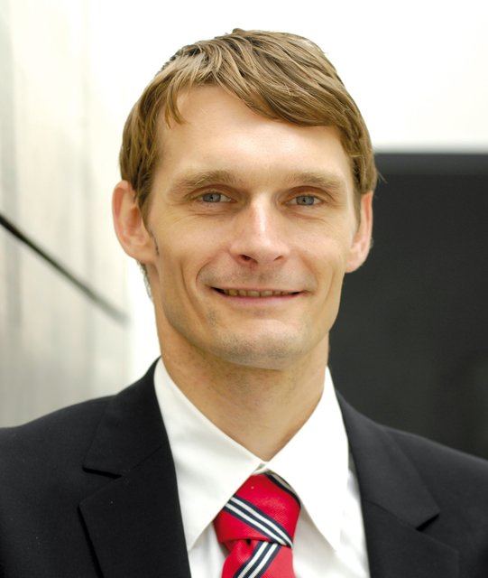 Dr. Stefan Mayr