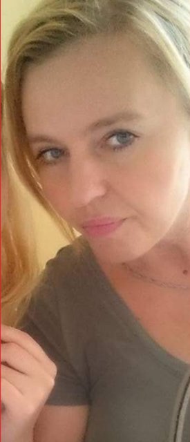Hinweise über den Verbleib dieser Frau sind an alle Polizeidienststellen erbeten.