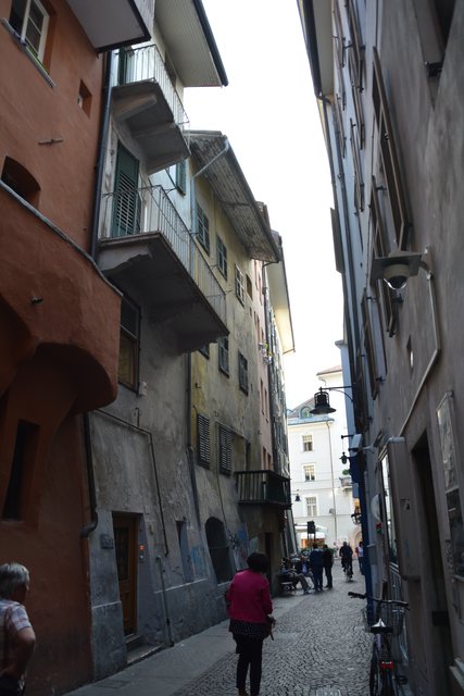 Mit fast 110.000 Einwohnern ist Bozen die größte Stadt in Südtirol.