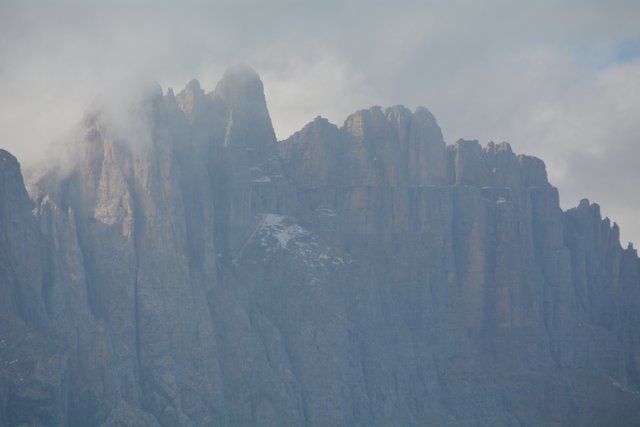 Der Latemar bildet in den Dolomiten mit seinen 2.842 Metern Seehöhe die Grenze zwischen Südtirol und dem Trentino.