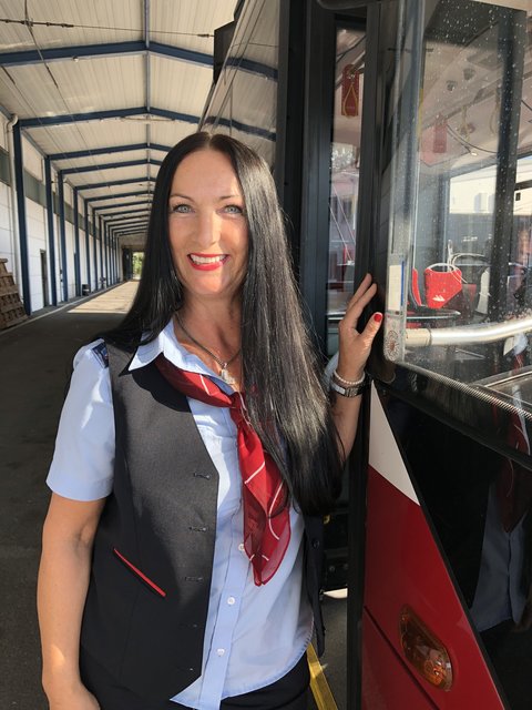 Ljilja Glamocak ist seit sechs Jahren O-Buslenkerin.