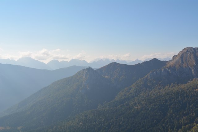 Eine gemütliche Wanderung am Fuße des 3.004 Meter hohen Rosengartens im Eggental.