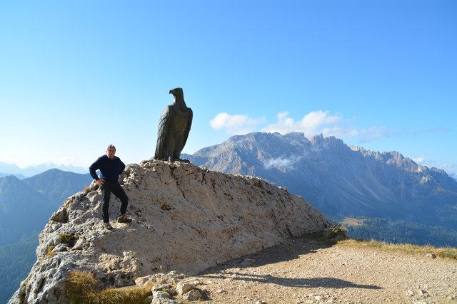 Eine gemütliche Wanderung am Fuße des 3.004 Meter hohen Rosengartens im Eggental.