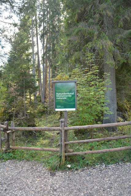 Der Karersee im Eggental wurde zum Naturdenkmal erklärt.