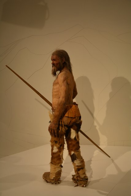 Das Südtiroler Archäologiemuseum in Bozen ist der Ausstellungsort des "Mannes vom Tisenjoch", besser bekannt als "Ötzi" und gehört zu den führenden archäologischen Museen Italiens..