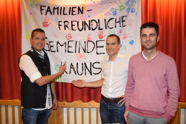 Der Bürgermeister von Kauns, Matthias Schranz, Gemeinderat Simon Schranz und Vizebürgermeister Thomas Zangerl (v. l.) freuten sich über das große Interesse an dem Projekt „zukunft.kauns – Ein Dorf im Wandel“.