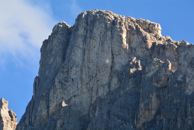 Eine gemütliche Wanderung am Fuße des 3.004 Meter hohen Rosengartens im Eggental.