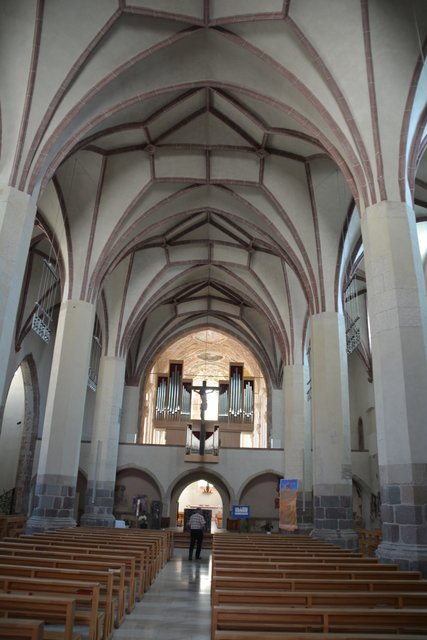 Die Dominikanerkirche mit ihrem ehemaligen Kloster ist eines der kunsthistorisch bedeutendsten Bauwerke der Südtiroler Landeshauptstadt Bozen.