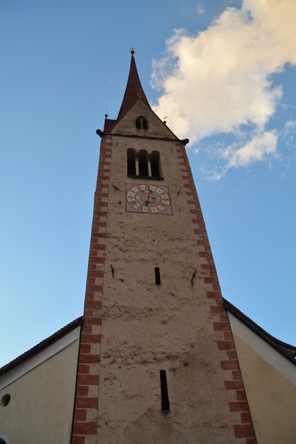 Die Pfarrkirche in Eggen ist dem heiligen Nikolaus geweiht.