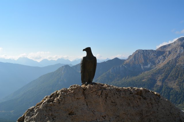 Eine gemütliche Wanderung am Fuße des 3.004 Meter hohen Rosengartens im Eggental.