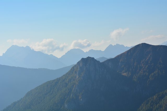 Eine gemütliche Wanderung am Fuße des 3.004 Meter hohen Rosengartens im Eggental.