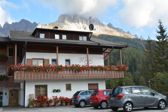 Das Hotel Mayr in Obereggen wird von Berta und Sepp Mayr geführt.