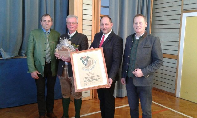 Ziehen an einem Strang: Alois Breisler, Johann Schaffer, Josef Wumbauer und Peter Schlagbauer (v.l.). | Foto: Gemeinde Mortantsch