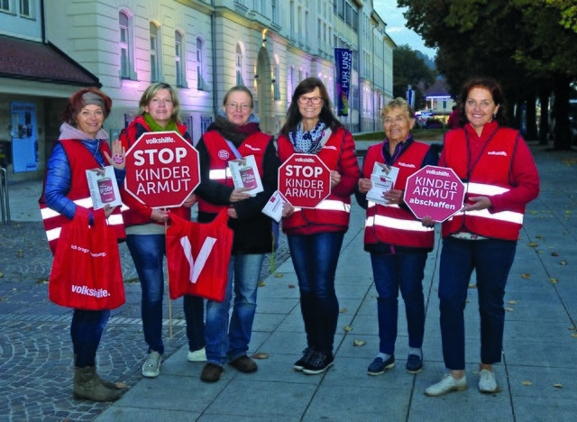 Die Ortsgruppe der Volkshilfe Weiz machte auf armutsgefährdete und in Armut lebende Kinder aufmerksam.