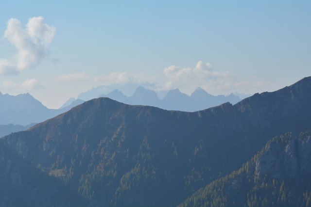 Eine gemütliche Wanderung am Fuße des 3.004 Meter hohen Rosengartens im Eggental.