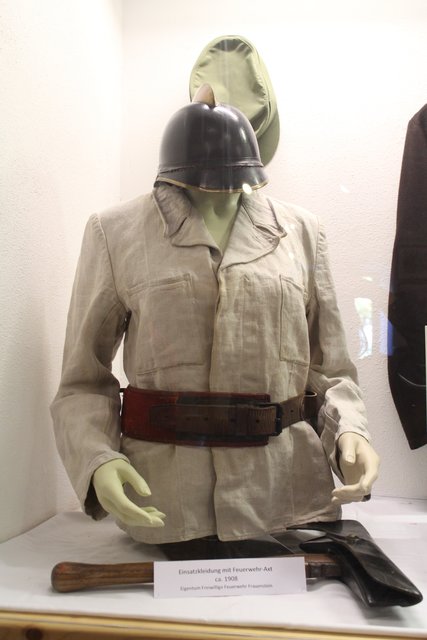 <f>Einsatzkleidung </f>der FF Frauenstein von 1908.
