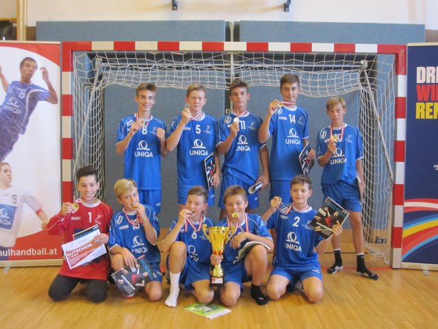 Ungeschlagen zum Meistertitel: Die Handballer des SRG.