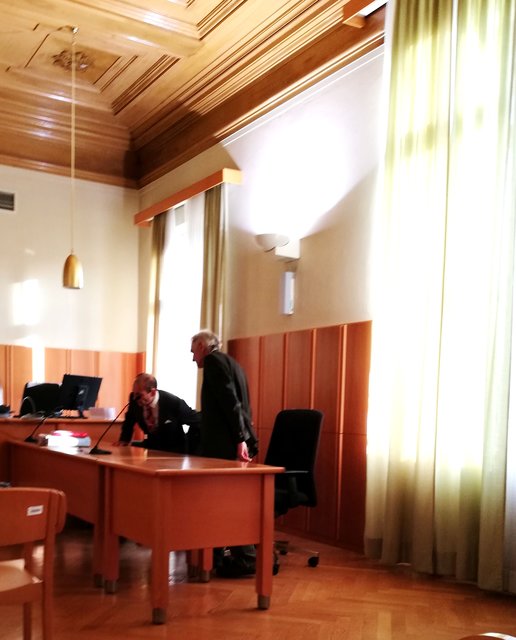 "Geisterwaggons" krachten in Wieselburg gegen Regionalzug: 53-Jähriger musste sich am Landesgericht St. Pölten verantworten.