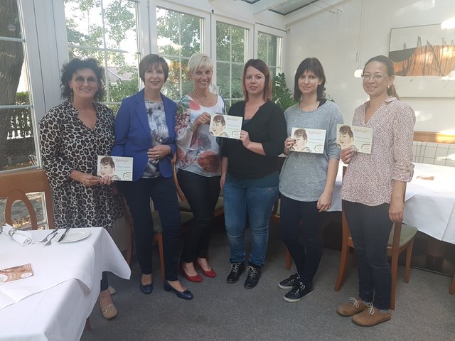 LIM Christine Schreiner, Bezirksvertrauensperson Eva Helmer-Schneider, Anita Schmid, Annika Schindler, Karin Schwab, Gabriele Nowohradsky.