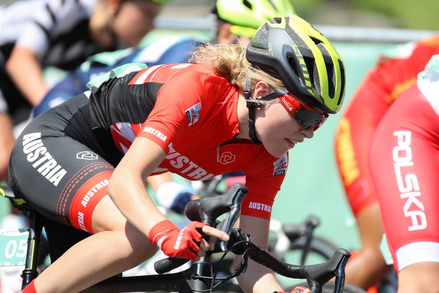 Einmal mehr zeigte Laura Stigger auch am Rennrad ihr außergewöhnliches Können. | Foto: ÖOC/Gepa pictures
