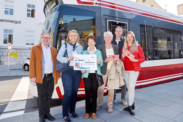 Die Gewinnerinnen durften sich über eine Jahreskarte freuen.