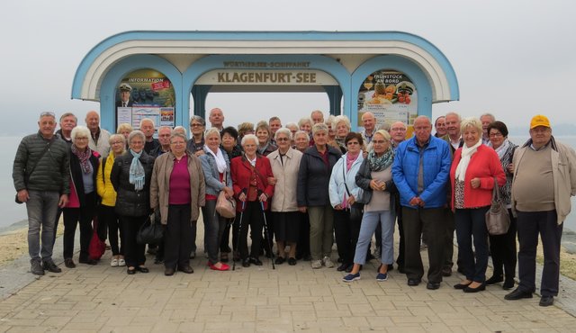 <f>Die Mitglieder der Ortsgruppe St. Ruprecht</f> genossen einen Tag auf "hoher See" und ließen sich über den Wörthersee schiffen