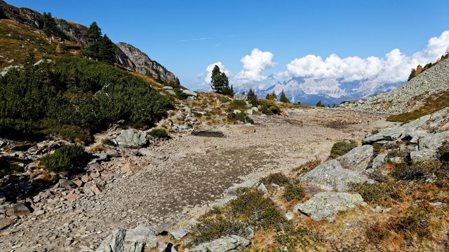 Kein Wasser im See - Oktober 2018. | Foto: Günter Pölzl