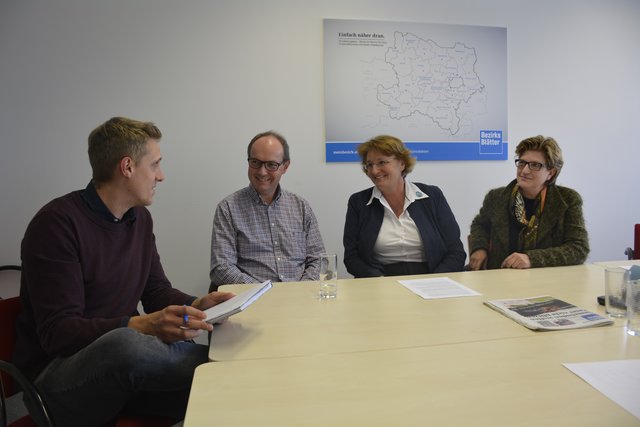 Die Vertreter der Kaufmannschaft (Stephan Öhlzelt, Carmen Steingruber und Silvia Buchetitsch) teilten ihre Sorgen mit.
