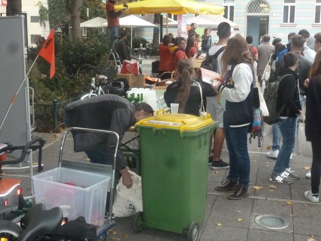 Während alle anderen Veranstaltungen in Graz auf Restmülltonnen setzen, ist hier einiges anders - Danke!