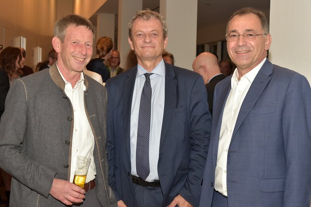 v. l.: Michael Engleitner (Reisewelt) Christoph Pointner (Schoellerbank), Norbert Draskovits (Flughafen Linz)