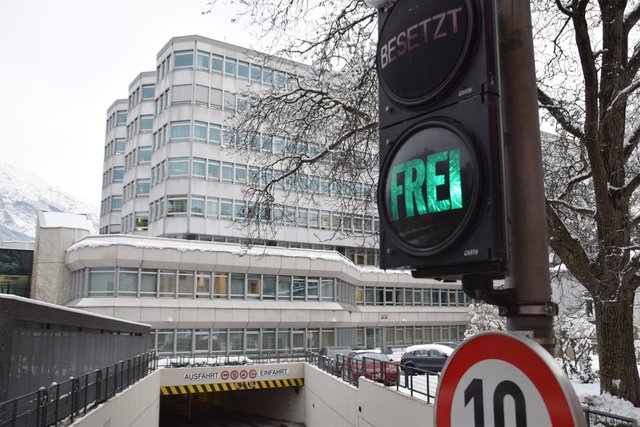Der Rechnungshof kritisiert die geplante Maßnahmen zur Kassenreform. Die Berechnungen seien "nicht nachvollziehbar", zudem warnt RH-Präsidentin Margit Kraker vor Mehrkosten, die nicht berücksichtigt wurden.