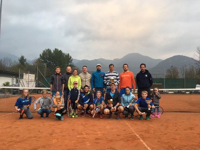 Sieger und Finalisten der TC Bad Ischl-Vereinsmeisterschaften.