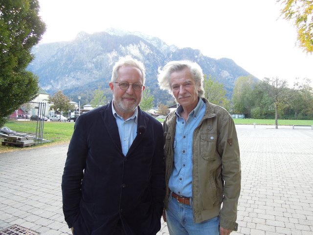 Harald Krassnitzer und Alexander Buschenreiter am Fuße des Untersbergs in Grödig, wo Harald Krassnitzer geboren und aufgewachsen ist. | Foto: Alexander Buschenreiter