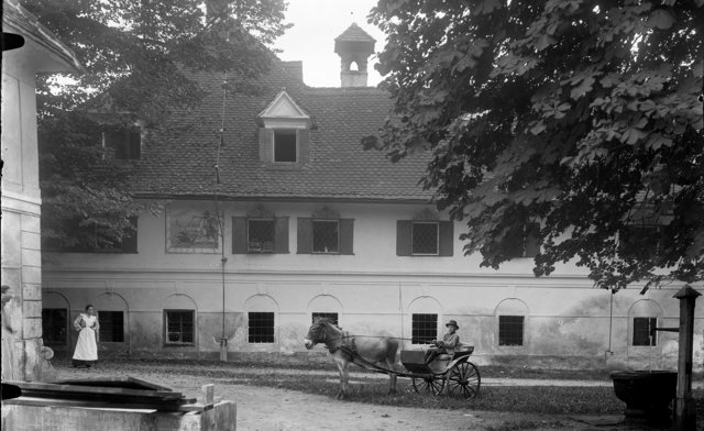 Gradn Herrenhaus, heute Sensenmuseum mit Franz Zeitlinger (1900-1910)