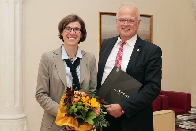 Im Kremser Rathaus gab es ein erstes Kennenlernen mit Bürgermeister Dr. Reinhard Resch und Schulleiterin Mag. Bärbel Jungmeier.  | Foto: Stadt Krems