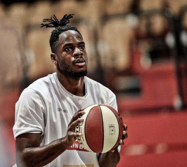 Ex-Bulle David Samuels.