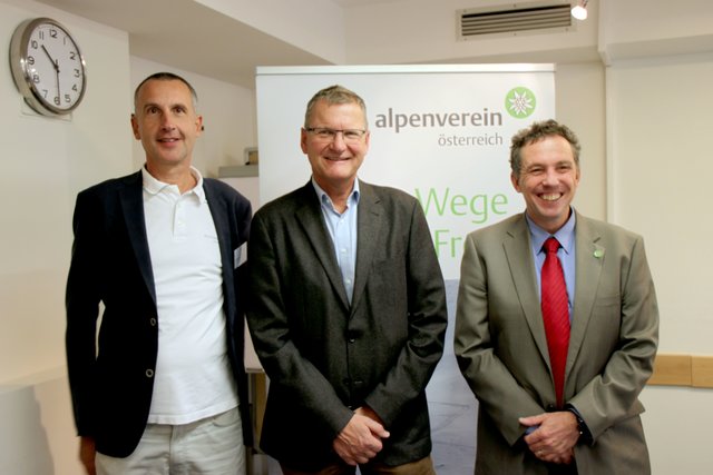 <f>Wolfgang Schnabl, Andreas Ermacora und Peter Kapelari</f> präsentierten im City Hotel Stockerau den Jahresbericht 2017.