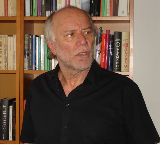 Ernst Stöckl arbeitet an einem umfassenden Schärdinger Wörterbuch der Mundart und Umgangssprache. Gerade ist der zweite Teil erschienen.