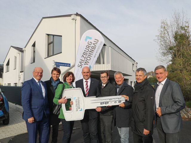 Christian Struber, Bernd Hillebrand, Romana Riedl, Joachim Maislinger, Andreas Hasenöhrl, Helmut Mödlhammer, Herbert Uitz  und Lukas Dürr. | Foto: Neumayr