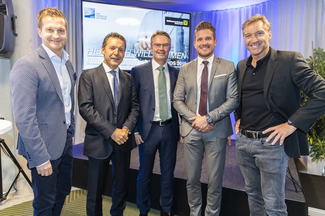 Experten-Talk über Immobilien: Oliver Polzer, Nikolaus Lallitsch, Rainer Stelzer, Markus Ritter, Hans Knauß (v.l.) | Foto: C&amp;P Immobilien AG