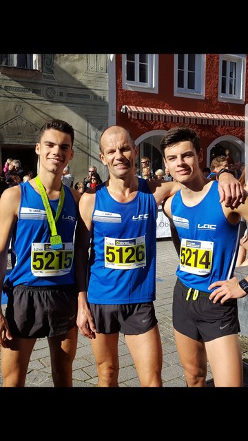 Schnelle Familie: Tobias, Helmut und Daniel Rattinger (v. l.). | Foto: LAC