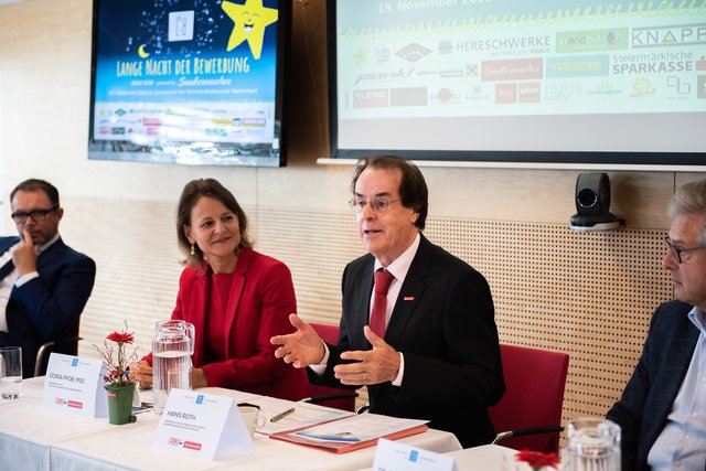 Ziehen bei der Langen Nacht der Bewerbung wieder an einem Strang: Doria Pfob und Hans Roth (Saubermacher) | Foto: Doria