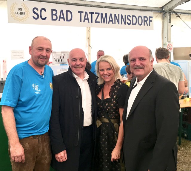 Beim Frühschoppen: Obmann Manfred Bürger, LA Bgm. Georg Rosner, Vizebgm. Barbara Baldasti und BFV-Vizepräs. Konrad Renner | Foto: ÖVP