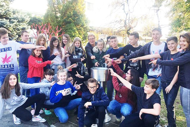 "Wasser ist Leben" zeigen die Schwanberger NMS-Schüler in ihrem Projekt.